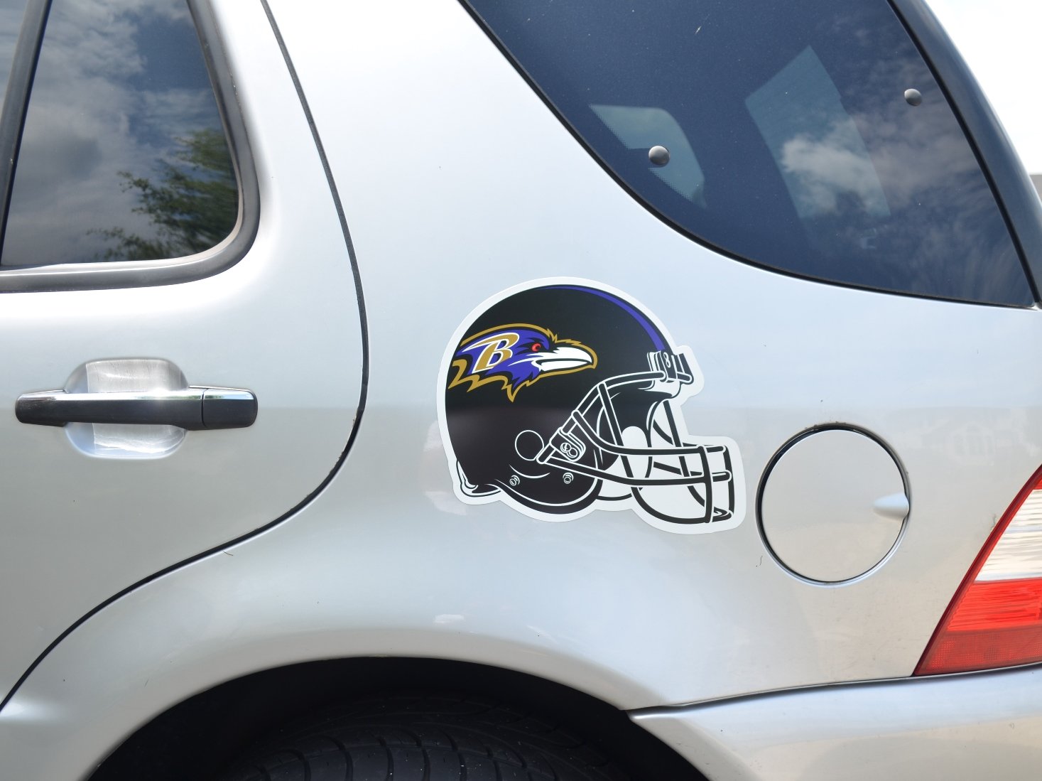 Fremont Die NFL Shop Authentic 12" Magnet Team Banner Helmet/Logo