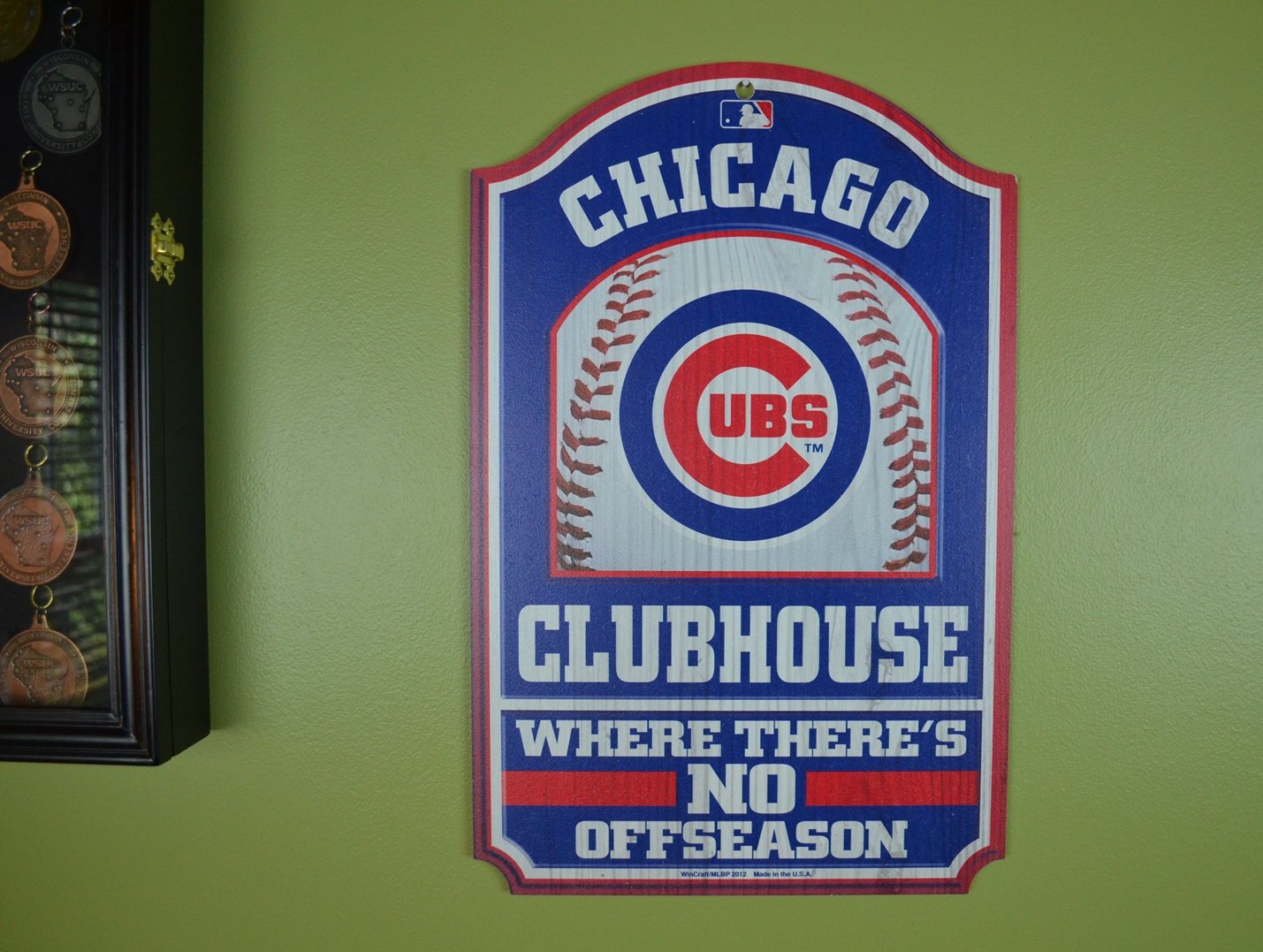 WinCraft Official Major League Baseball Fan Shop Authentic MLB Fan Cave Man Cave Premium Wooden Clubhouse Sign